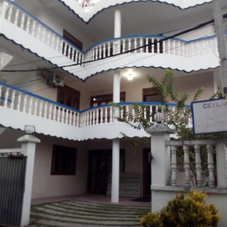 Ceylanco Hotel Lanka 拉维尼亚山 外观 照片