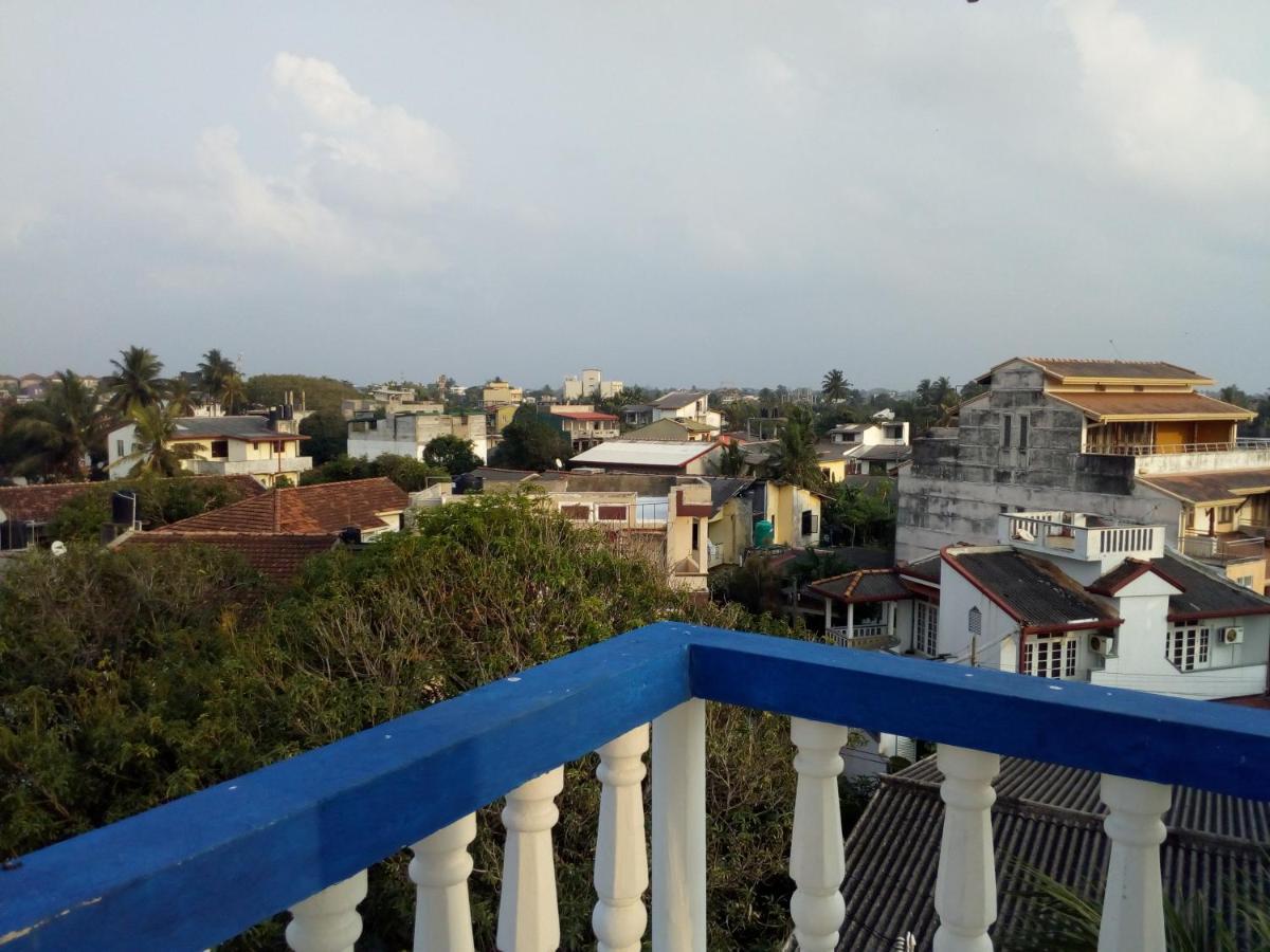 Ceylanco Hotel Lanka 拉维尼亚山 外观 照片